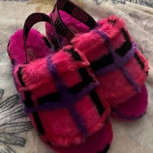 UGG Fluff Yeah Slippers (size 8)